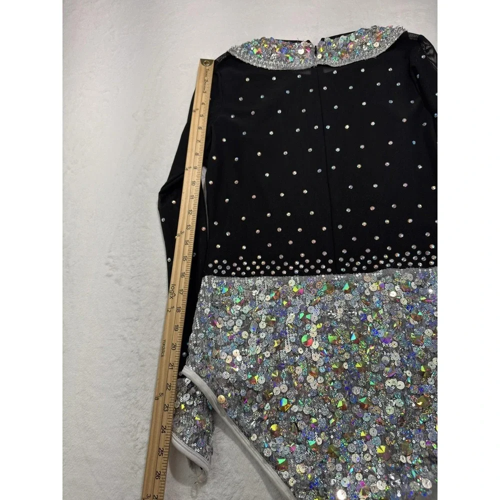 The Unbranded Brand glamour costumes